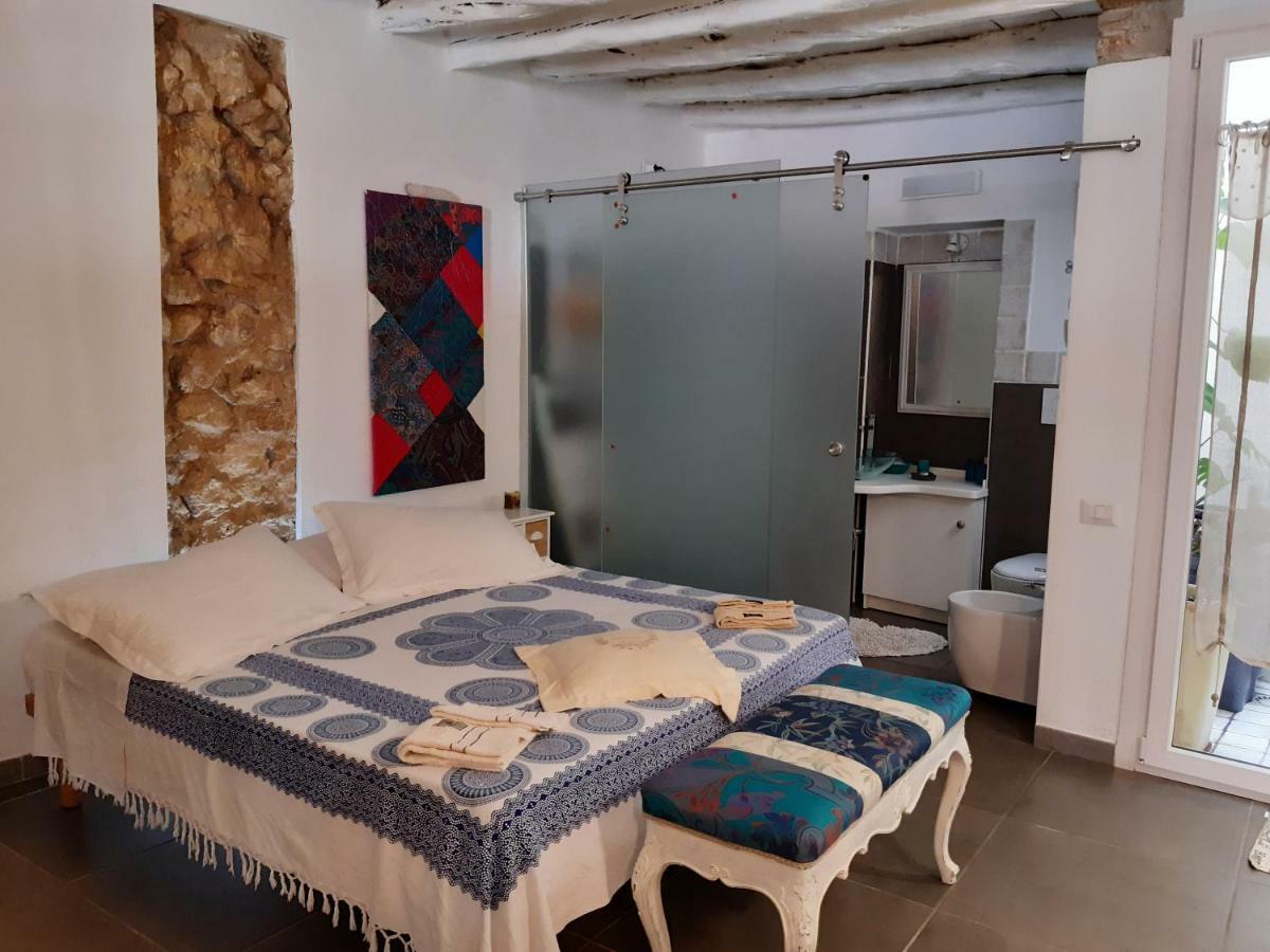 Cozy Loft In The Heart Of Cagliari Villa Kültér fotó